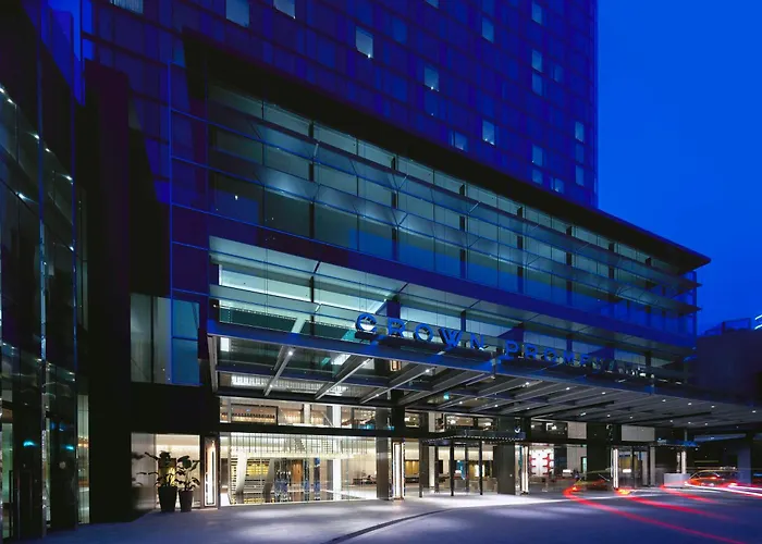 Crown Promenade Melbourne Hotel